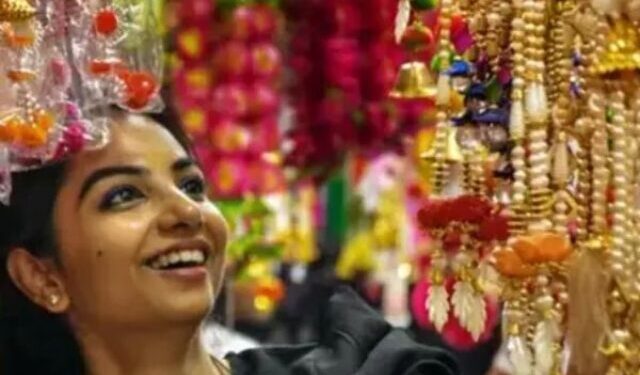 धनतेरस पर इस शुभ मुहूर्त में करें खरीददारी, भर जाएगा कुबेर का खजाना