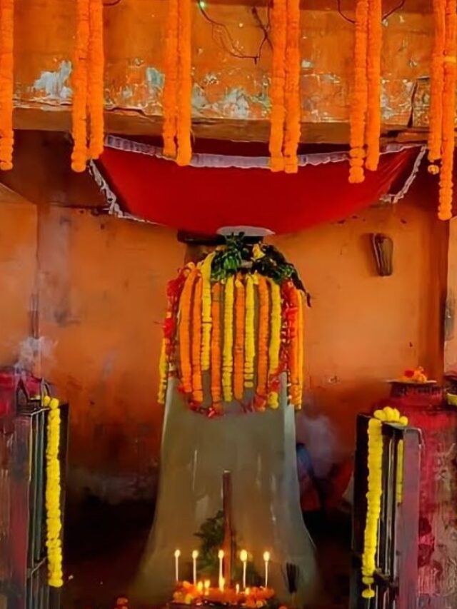 इस मंदिर में नहीं दिया जाता महिलाओं को प्रसाद, जानें इसकी मान्यता