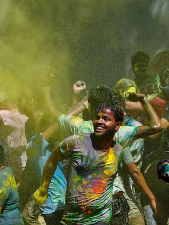 होली की रात चुपके से कर लें ये काम, सभी समस्याएं होंगी दूर