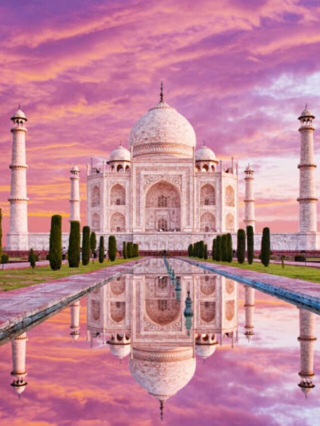 ताजमहल में भूलकर भी न लें जाएं ये चीजें, तुरंत उठा ले जाएगी पुलिस