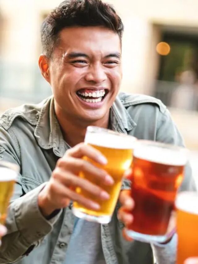 शराब में ऐसा क्या होता है कि एक पेग मारते ही गायब हो जाती है सारी झिझक