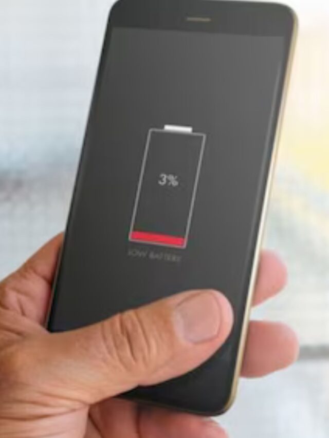 सर्दियों में जल्दी खत्म हो रही है फोन की बैटरी? जानें इसके पीछे की टेक्निक