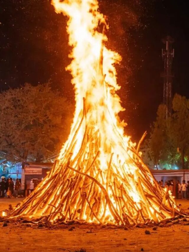 होलिका दहन पर भूलकर भी न करें ये पांच काम, वरना तबाह हो जाएंगी खुशियां