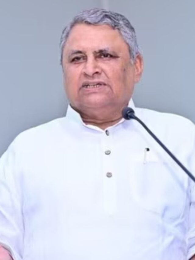 कौन हैं विजय कुमार चौधरी, जिन्होंने ली बिहार के उपमुख्यमंत्री पद की शपथ