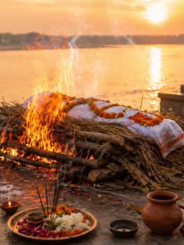 आखिर मृत व्यक्ति की नाक-कान में क्यों लगाई जाती है रुई, हैरान कर देगी वजह
